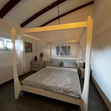 Guest house Columbus Vendeghaz